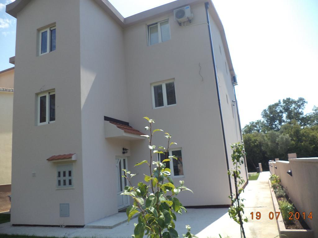 Apartmani Bulajic Tivat Ngoại thất bức ảnh